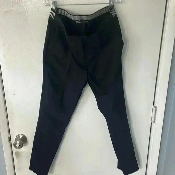 Zara trousers with 1/2 elastic waist band - Picture 1 of 9
